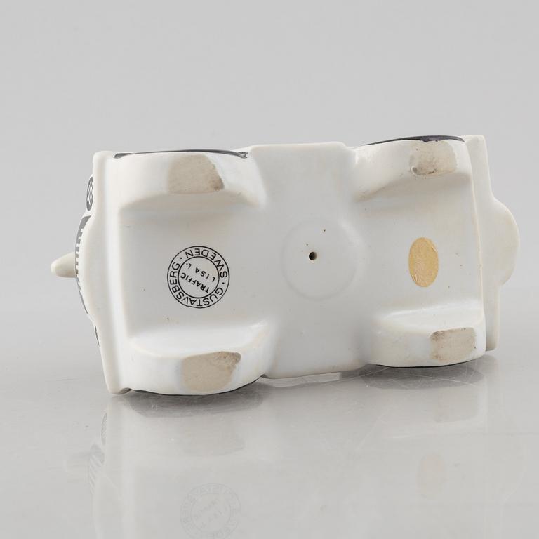 Lisa Larson, figurin, "Bil", ur serien "Traffic", Gustavsberg 1971-1973.