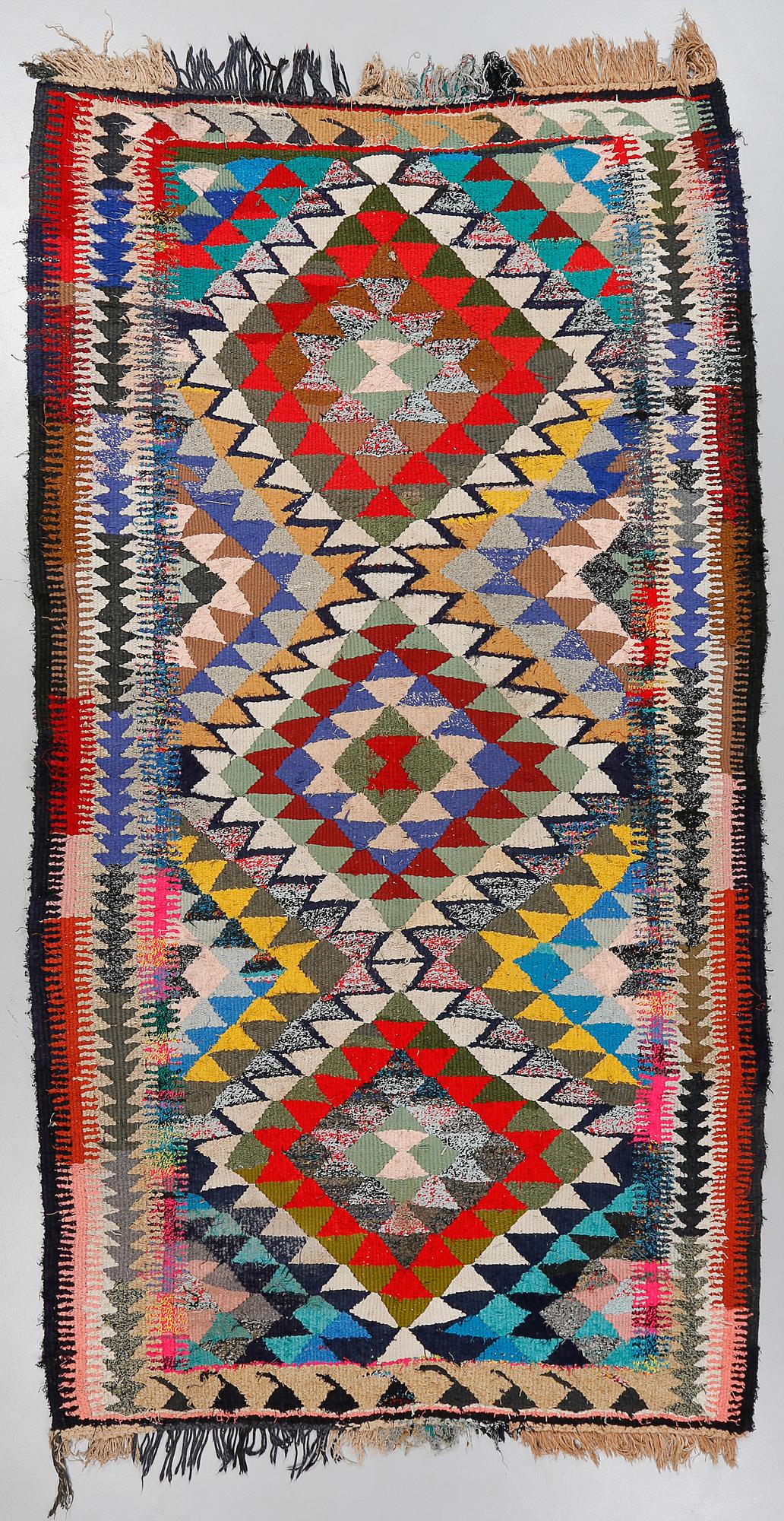 MATTA, modern tillverkning, ca 290 x 160 cm.