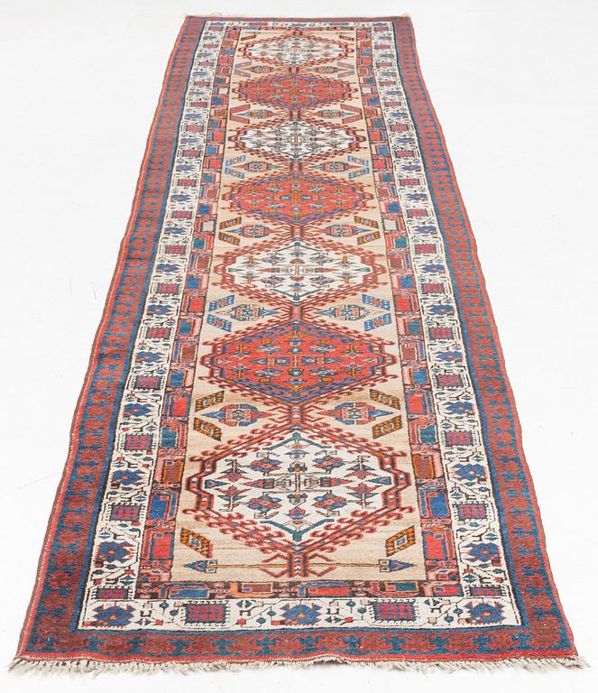 Gallerimatta, Sarab, semiantik, ca 425 x 98 cm.