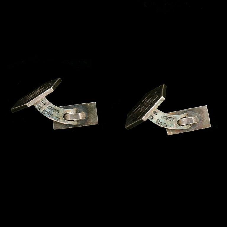 MANSCHETTKNAPPAR, sterlingsilver, Wiwen Nilsson, Lund, 1944. Vikt ca 16 g.