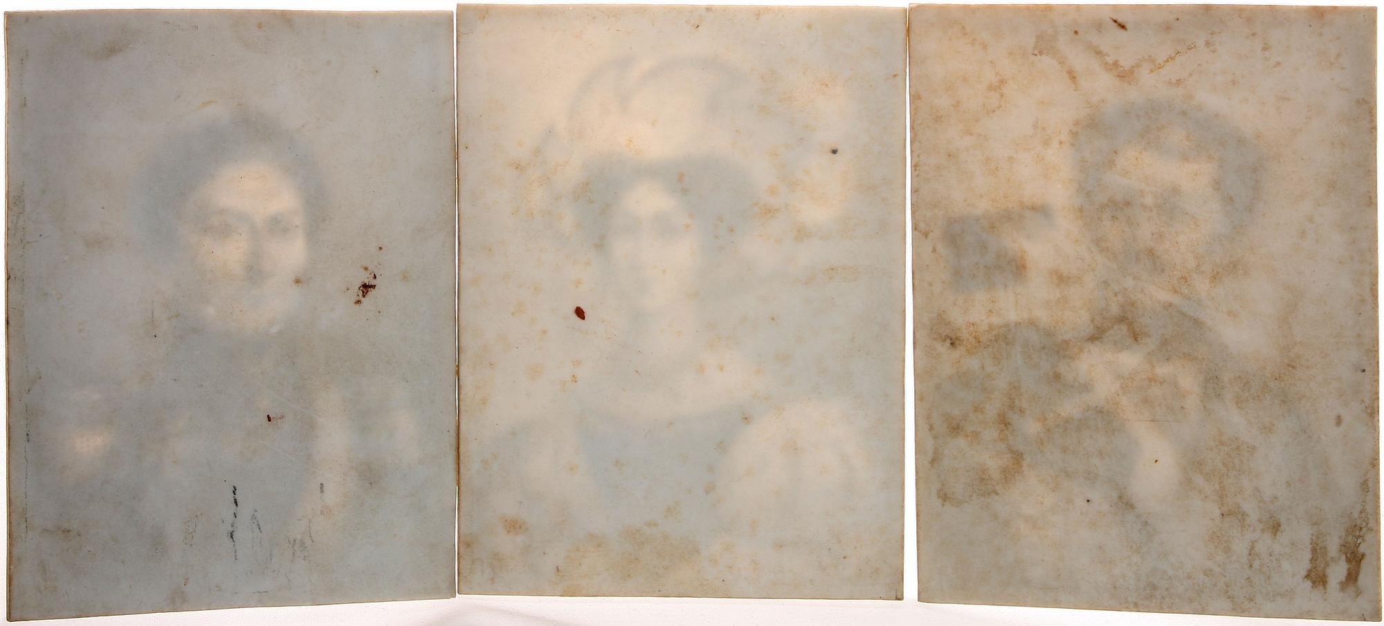 LITOFANIPLATTOR, 3 st. Karl-Johan, Desideria och Oscar I. 1800-talets första hälft.