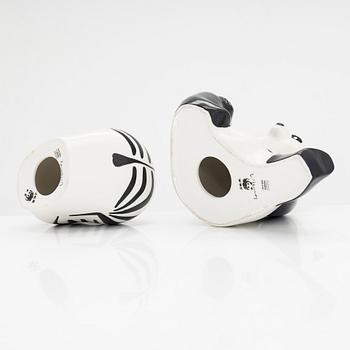 Lillemor Mannerheim, två figuriner, stengods, Arabia. Signerad Lillemor, 1980-tal.