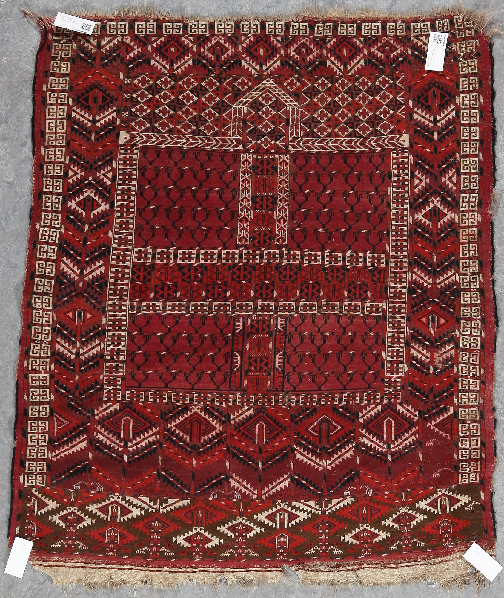 MATTA, Antik/semiantik Turkmensk Ensi, ca 132x116 cm.