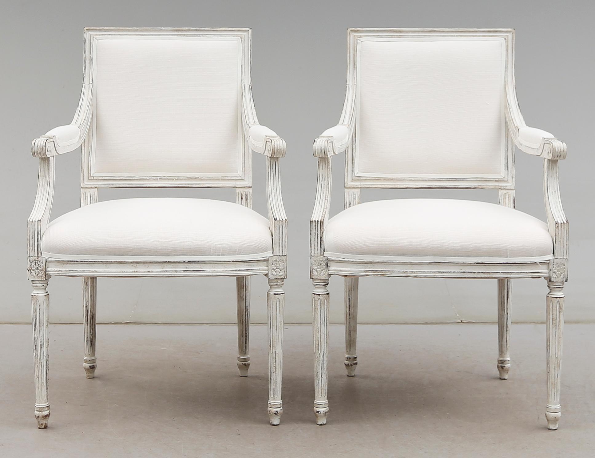 KARMSTOLAR, 1 par, gustaviansk stil, 1900-talets andra hälft.
