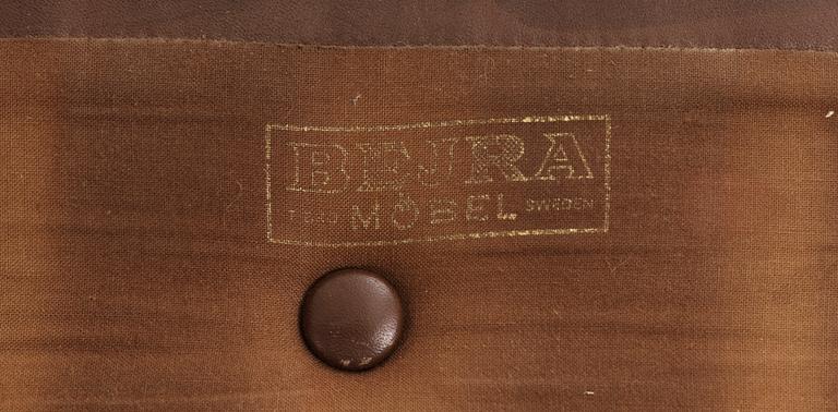 SOFFA, "Böja", Carl-Erik Johansson, Bejra Möbel AB, Tibro, 1900-talets tredje kvartal.