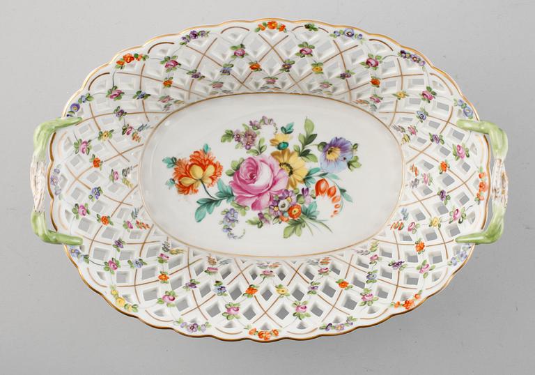 GALLERSKÅL, porslin, Dresden, 1900-tal.