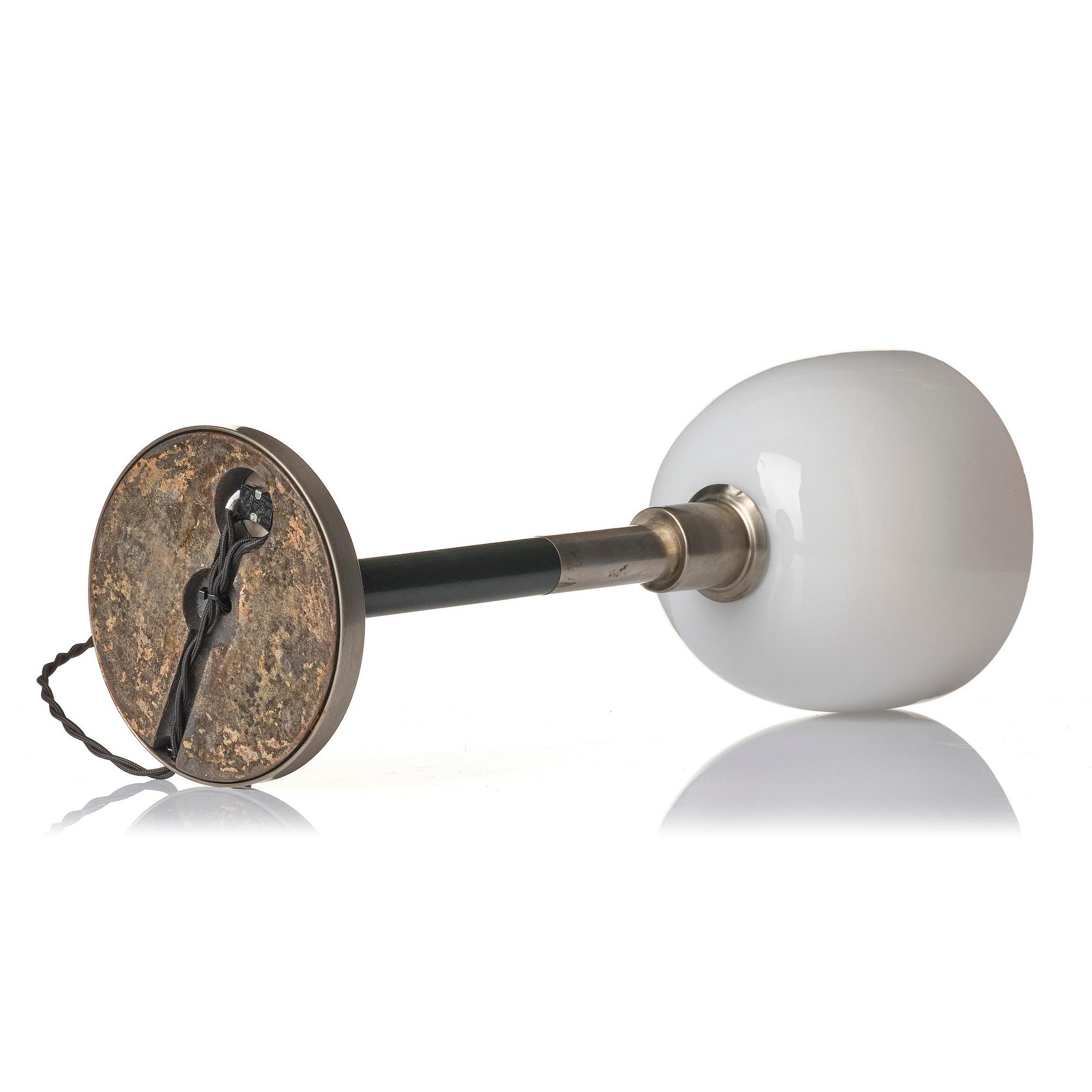 Harald Notini, a table lamp model 15103, Arvid Böhlmarks Lampfabrik, Stockholm, 1930s.