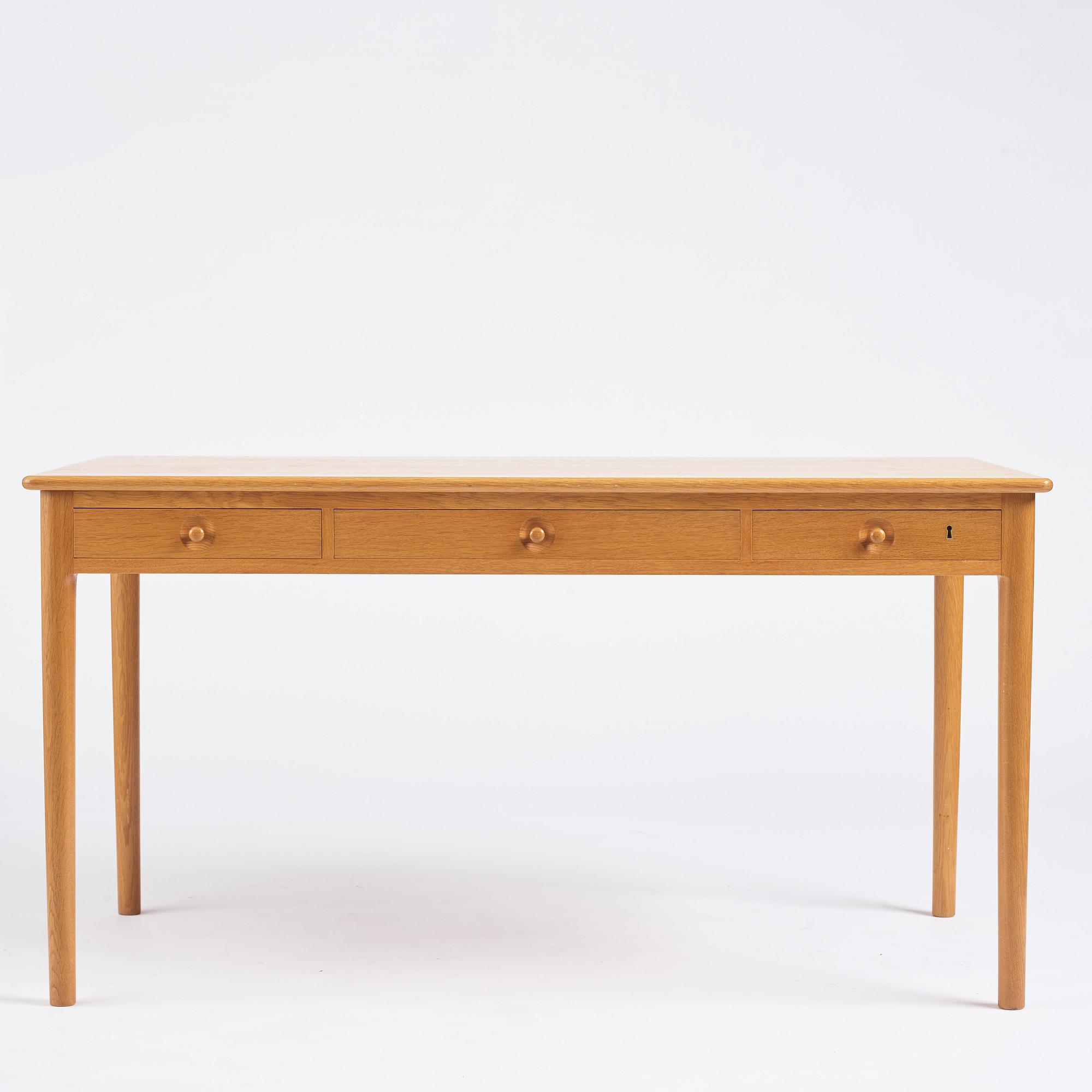 Hans J Wegner, skrivbord, modell "PP-305", PP Möbler, Danmark.