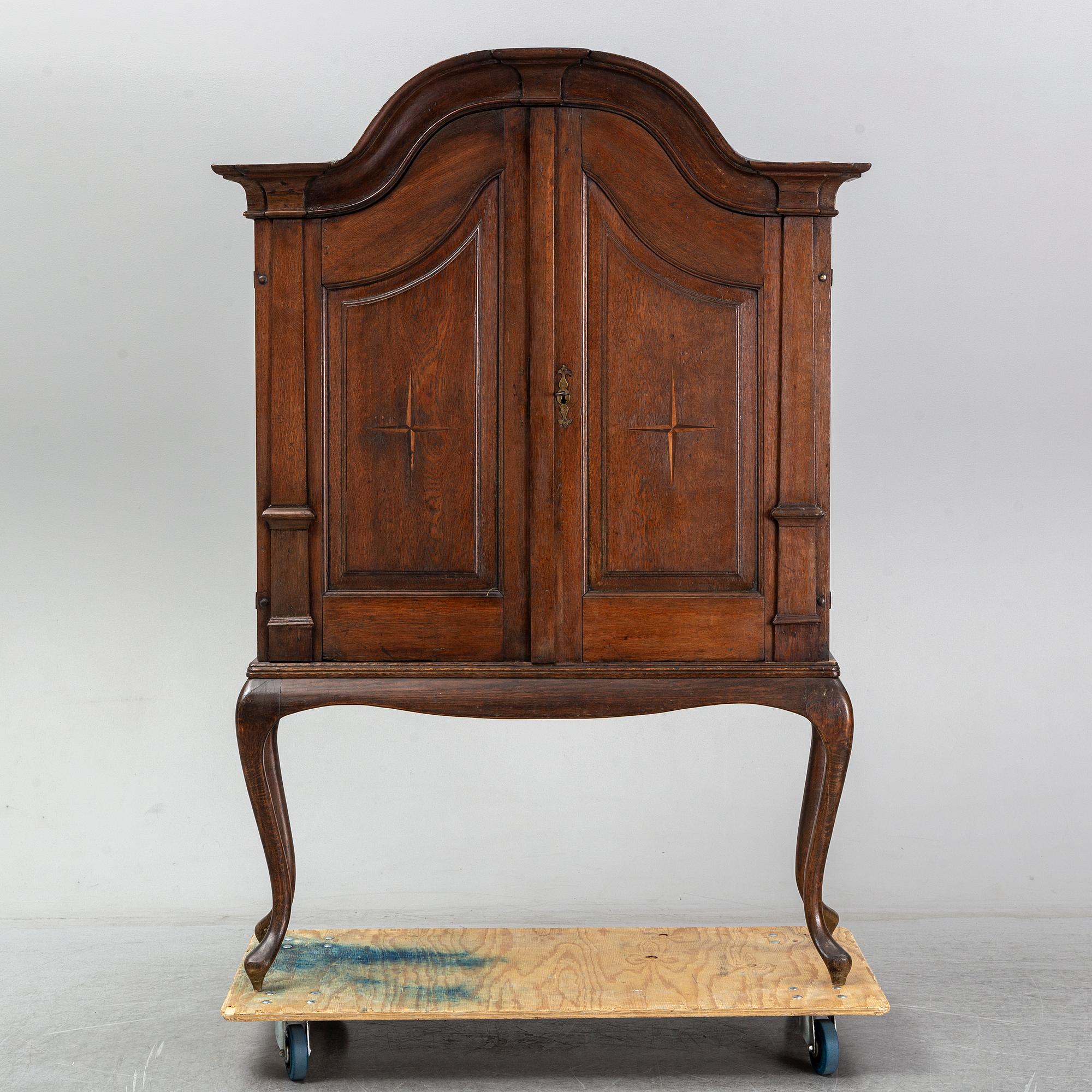 SKÅP, Rokoko, 1700-talets mitt.