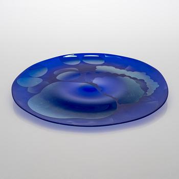 Kerttu Nurminen, vati, signeerattu 