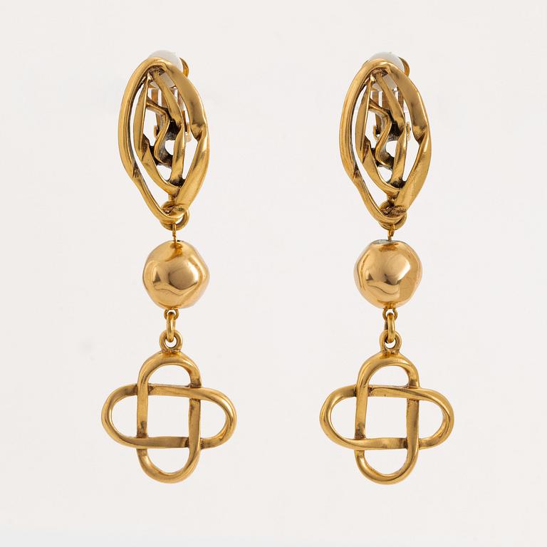 Oscar De La Renta clip earrings.