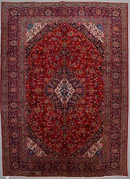 A carpet, Kashan, around 408 x 294 cm.