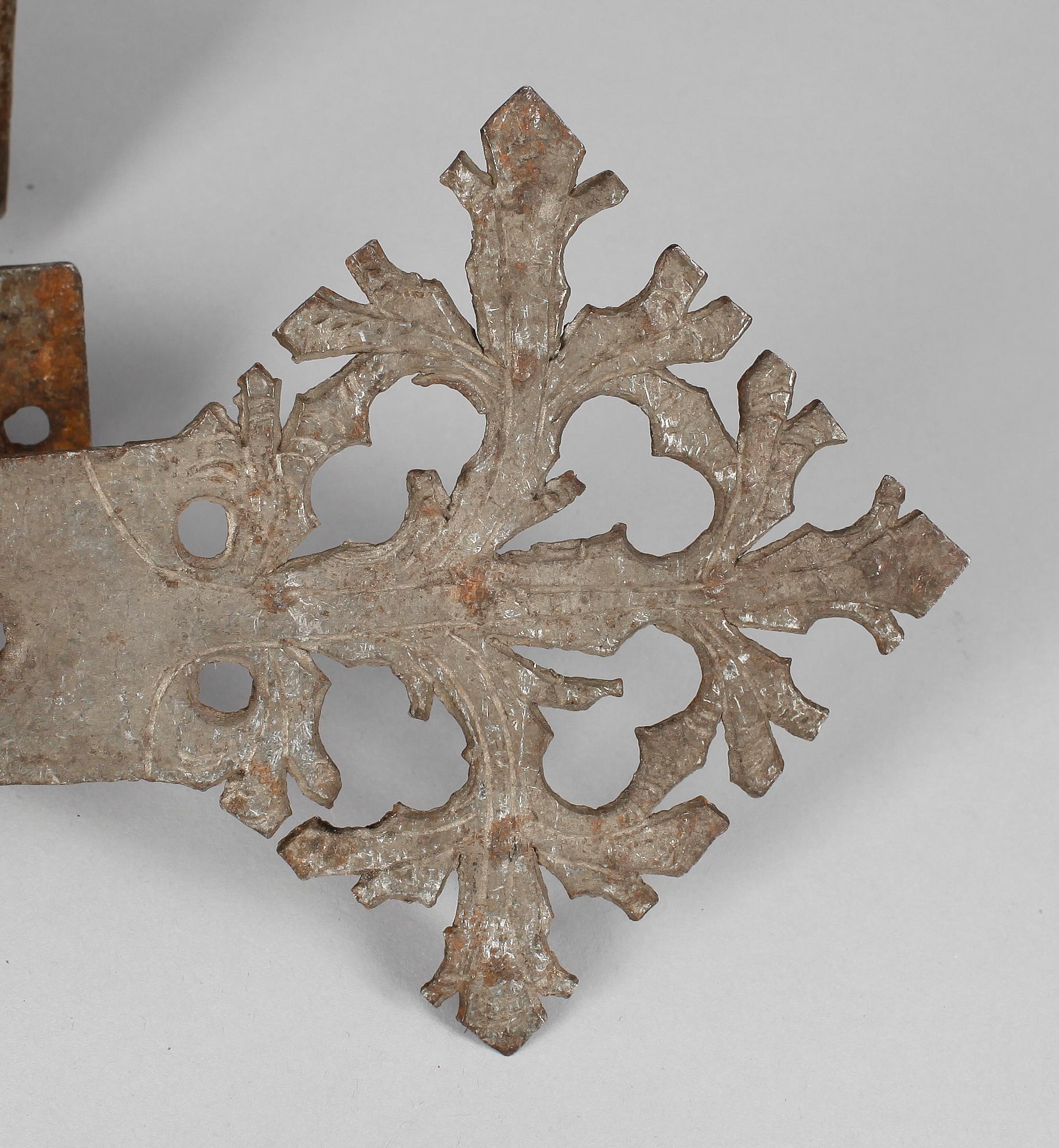 GÅNGJÄRNSBESLAG, ett par, renässans, 1500-tal.