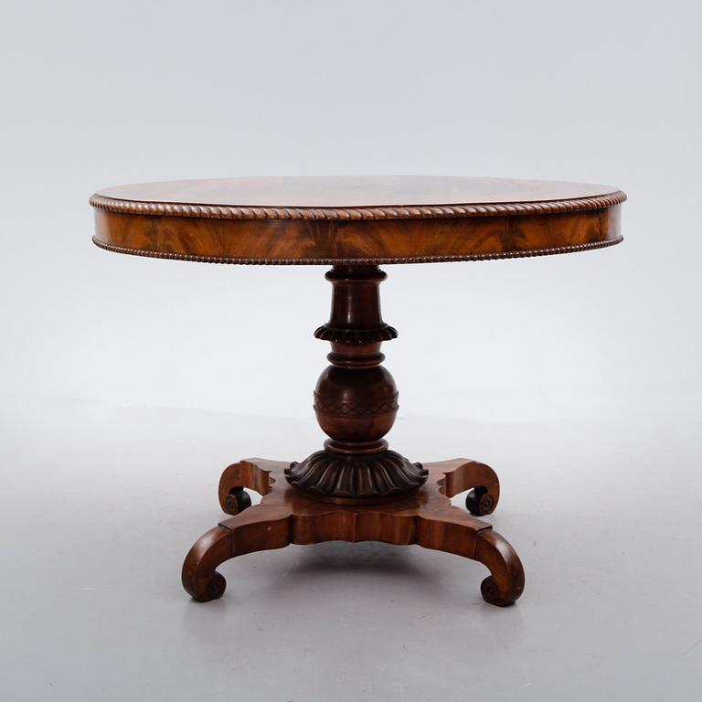 BORD, senempire, 1800-talets mitt.