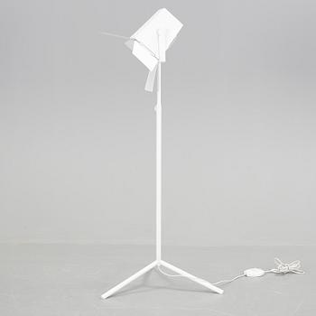 GOLVLAMPA, "Foto", Thomas Bernstrand and Mattias Ståhlbom för Zero.