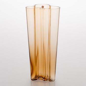 Alvar Aalto, maljakko, lasia, "Savoy", Iittala 2000-luku.