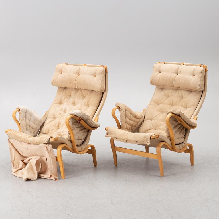 Bruno Mathsson, fåtöljer, ett par, "Pernilla", Dux, sent 1900-tal.