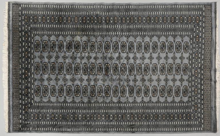 MATTA, Bochara, 254 x 157 cm, sent 1900-tal.