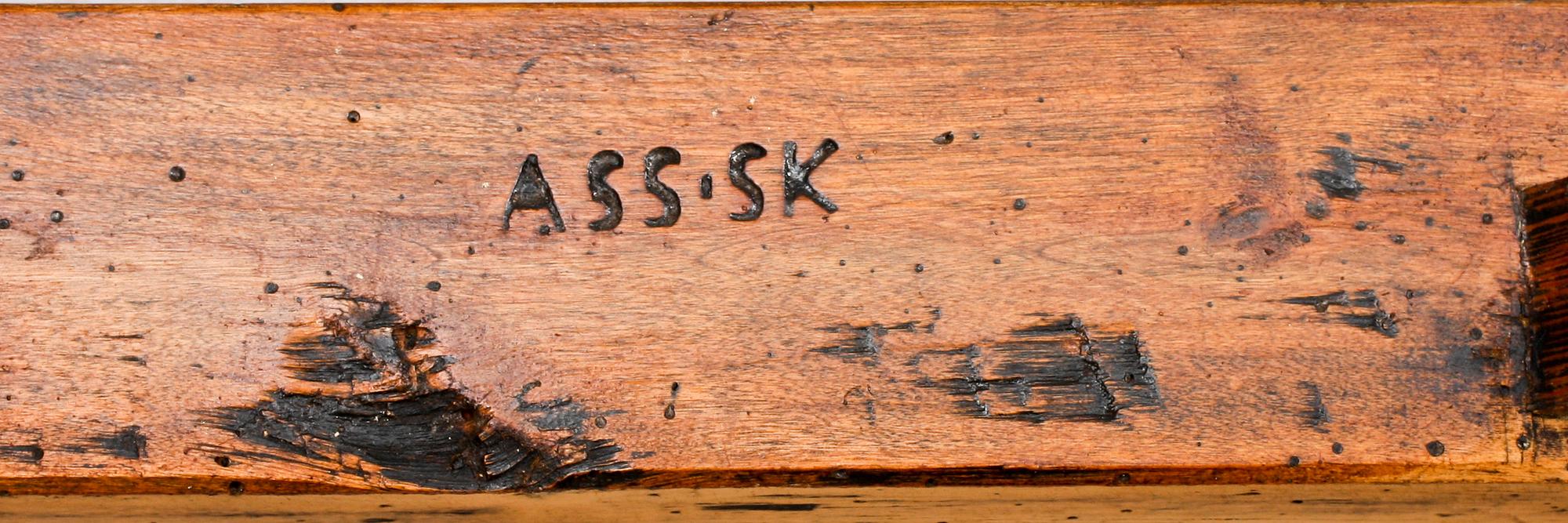 STOLAR, ett par, sengustavianska Lindomearbeten, märkta ASS:SK, omkr 1800.