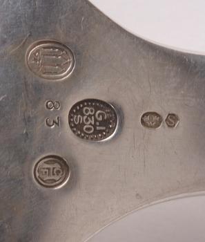 FISKSERVERINGSBESTICK, ett par, silver, Georg Jensen, Danmark 1928, svensk importstämpel.