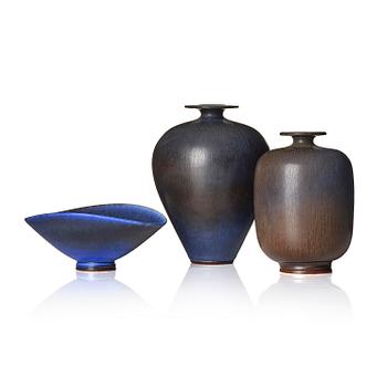 72. Berndt Friberg, a set of two stoneware vases and a bowl, Gustavsberg Studio 1950s-60s.