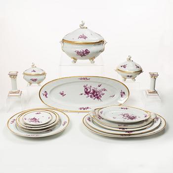 Royal Copenhagen, dinner service, 72 pieces, 'Juliane Marie Purple' 1905.