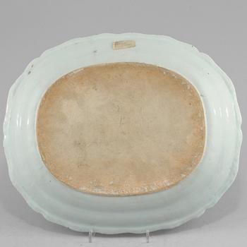 STEKFAT, porslin, Kina, 1700-tal.