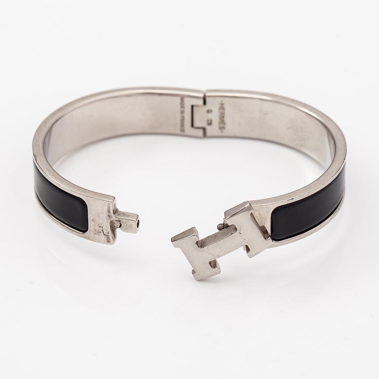 Hermès, armband, "Clic H PM", silverfärgad metall och svart emalj.