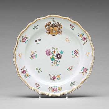 814. A famille rose armorial serving dish, Qing dynasty, Qianlong (1736-95).