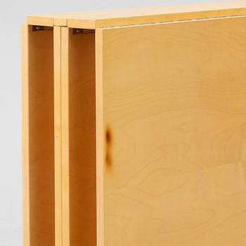 Bruno Mathsson, drop-leaf table, "Maria Flap", Bruno Mathsson International, Värnamo, Sweden.