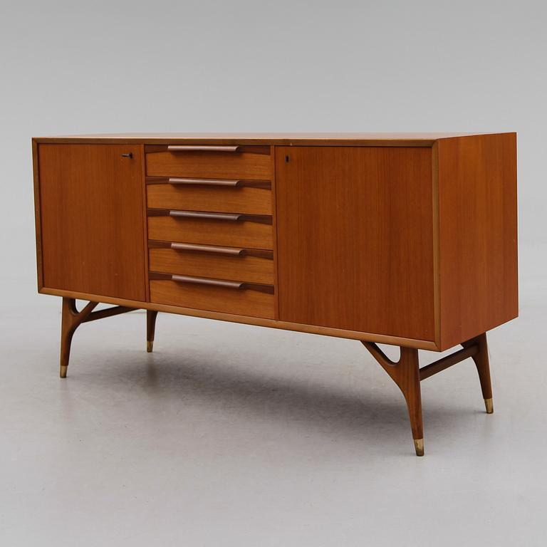 SIDEBOARD, 1900-talets andra hälft.