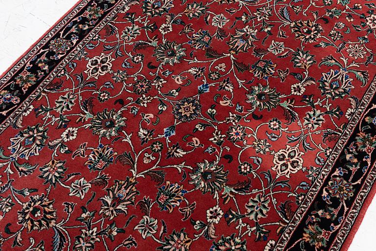 Carpet, Bidjar, approx. 197 x 113 cm.