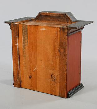 VÄGGSKÅP, 1800-tal.