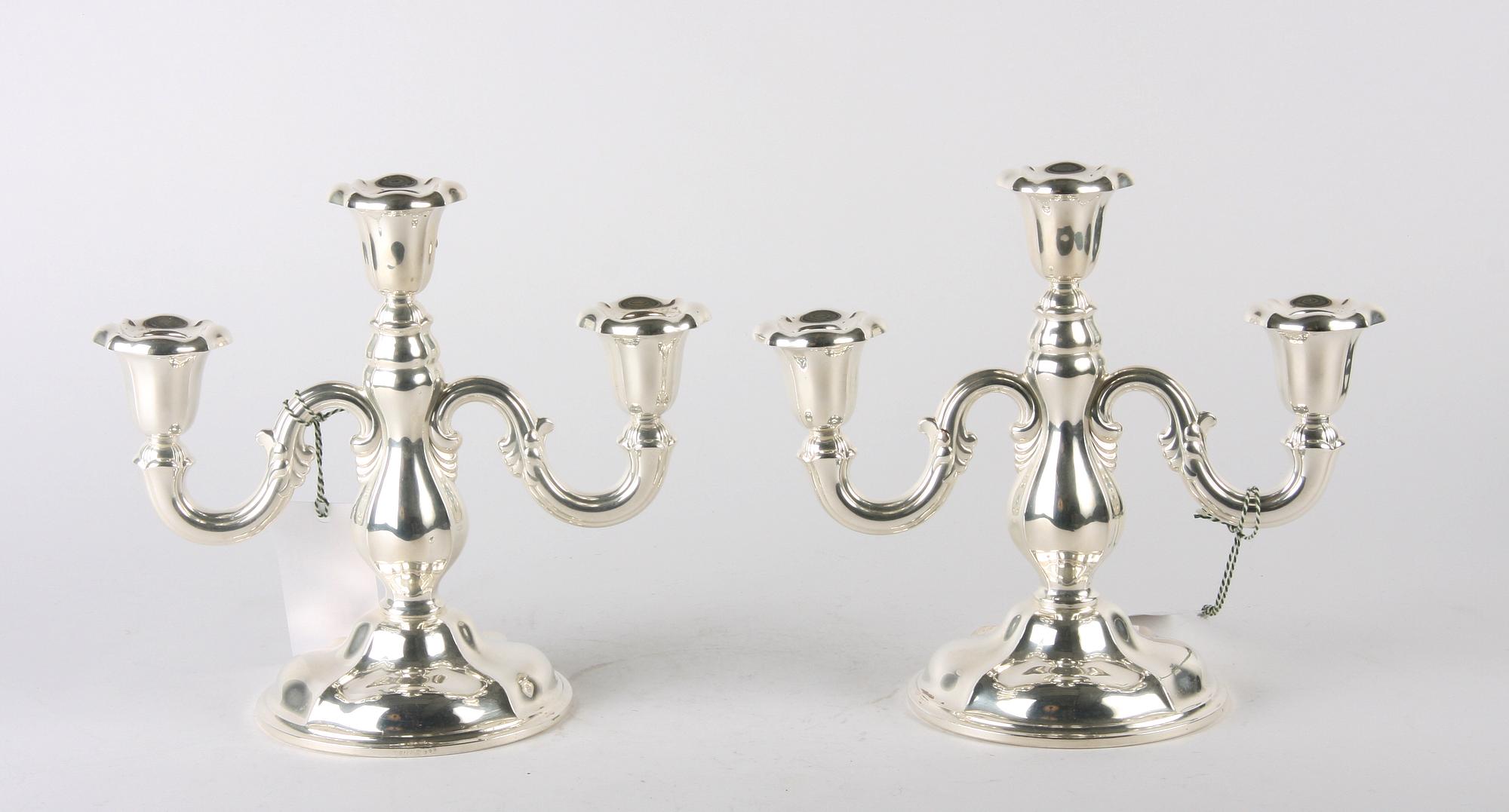 KANDELABRAR, ett par, silver, importstämplar.