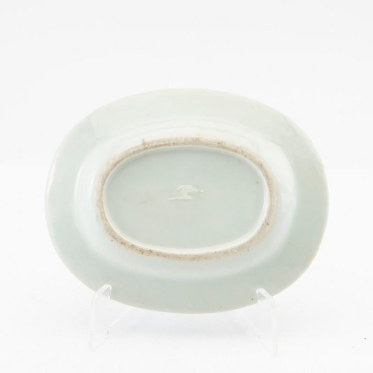 Porcelain butter dish, China, second half of the 18th century.