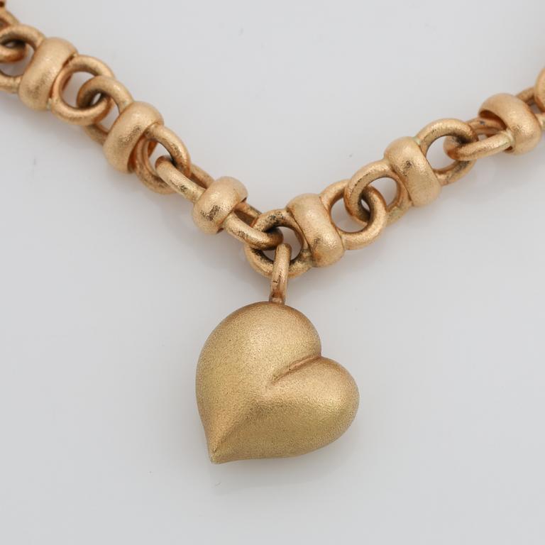 Jarl Sandin, collier, hjärtformat hänge med briljantslipad diamant ca 0.02 ct, Göteborg, 2006.