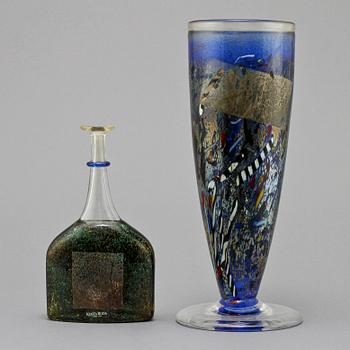 VAS samt FLASKA, glas, Bertil Vallien, Kosta Boda, Artist Collection, 1900-talets fjärde kvartal.