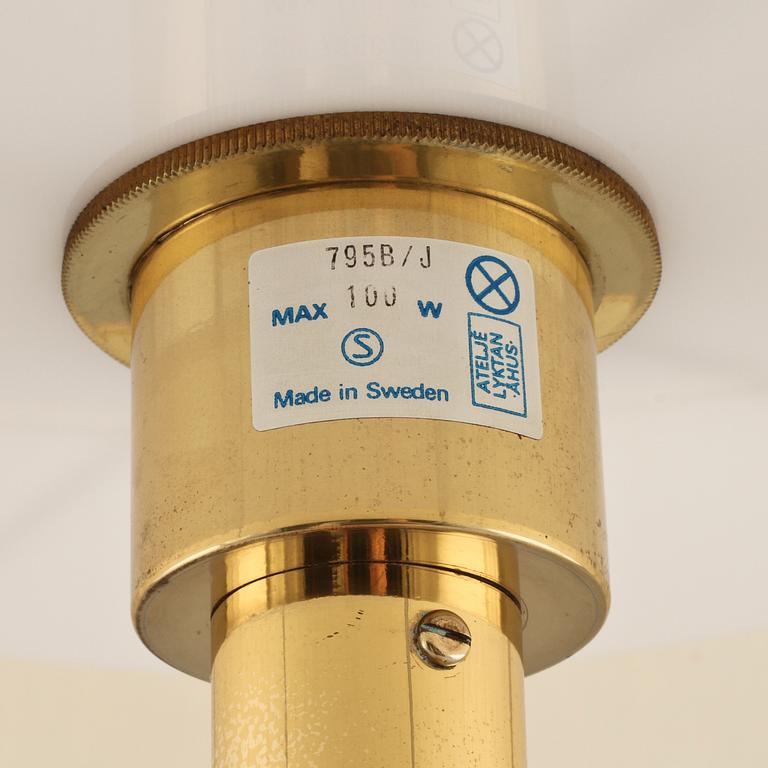 BORDSLAMPA, Ateljé lyktan, Åhus, 1900-talets andra hälft.