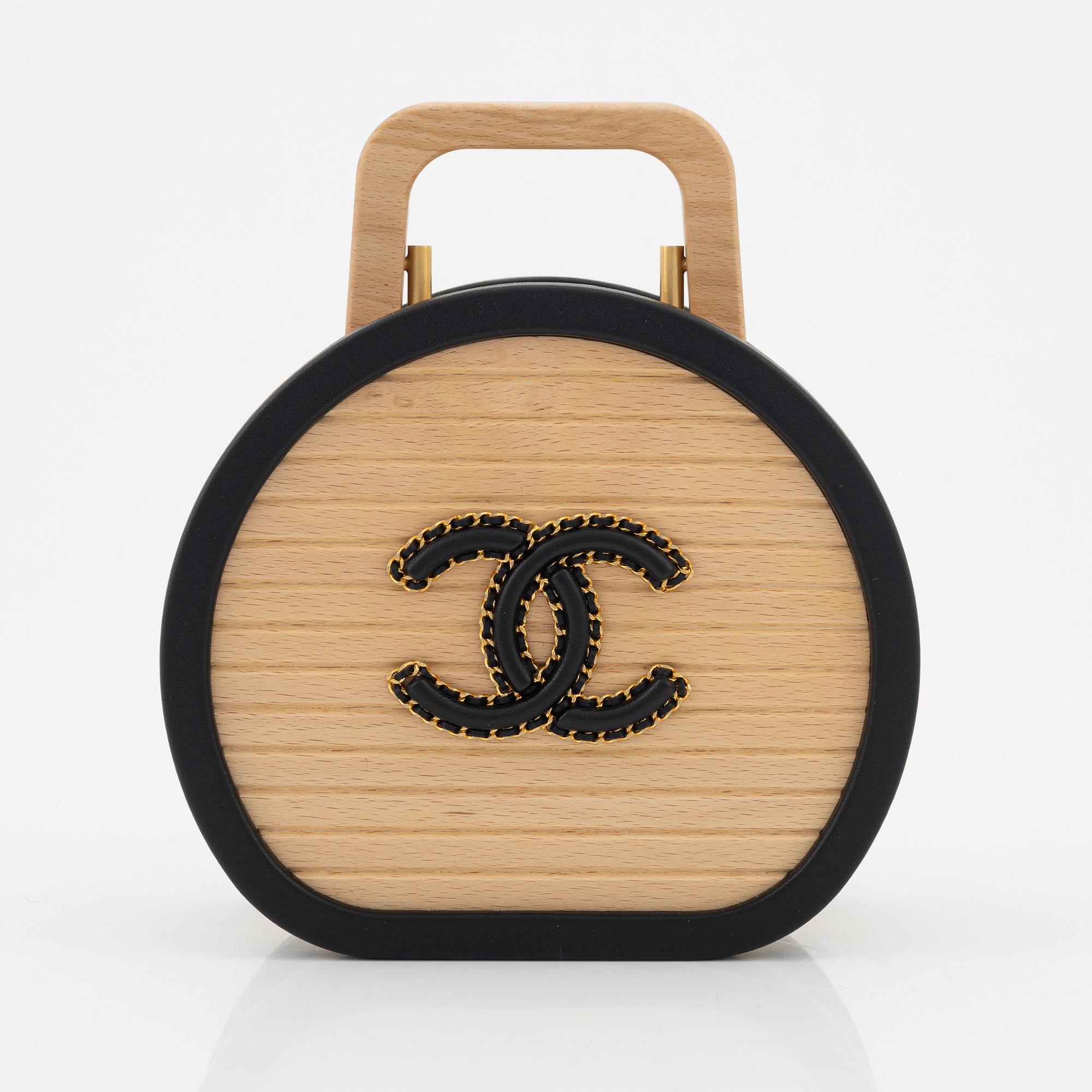 Chanel, bag, "Beech Wood Vanity Case", Cruise 2022 Collection.