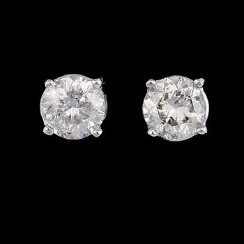 ÖRHÄNGEN, 1 par, 18K vitguld, briljantslipade diamanter tot ca 0.72 ct.
