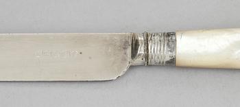 BESTICK, 12 delar, silver och nysilver, England.