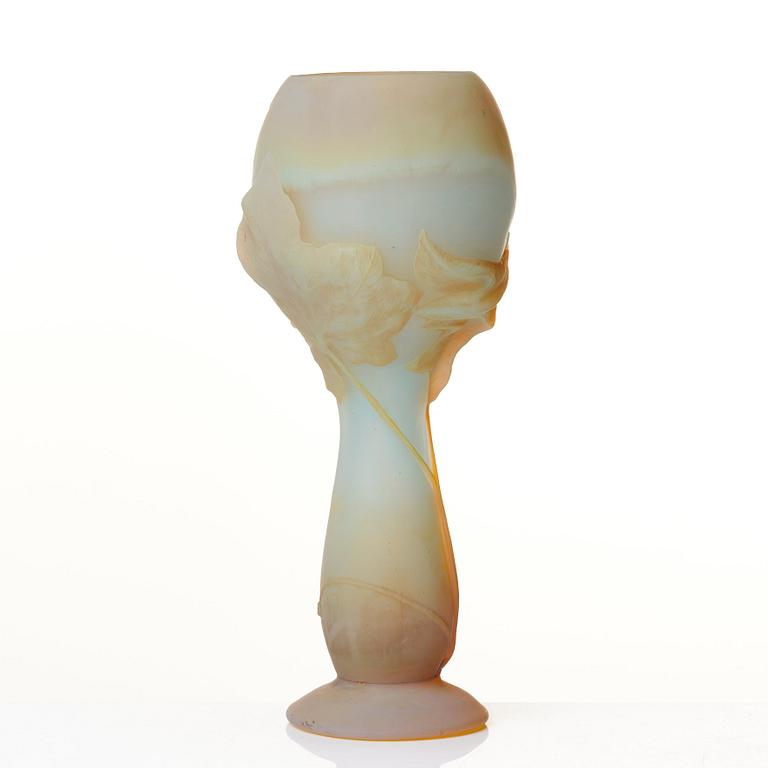 Daum, an Art Nouveau mould blown soufflé glass vase, Nancy, France.