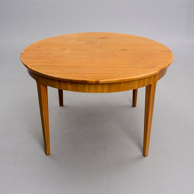 RUOKAPÖYTÄ, Keravan Puuseppä, 1950-luku.