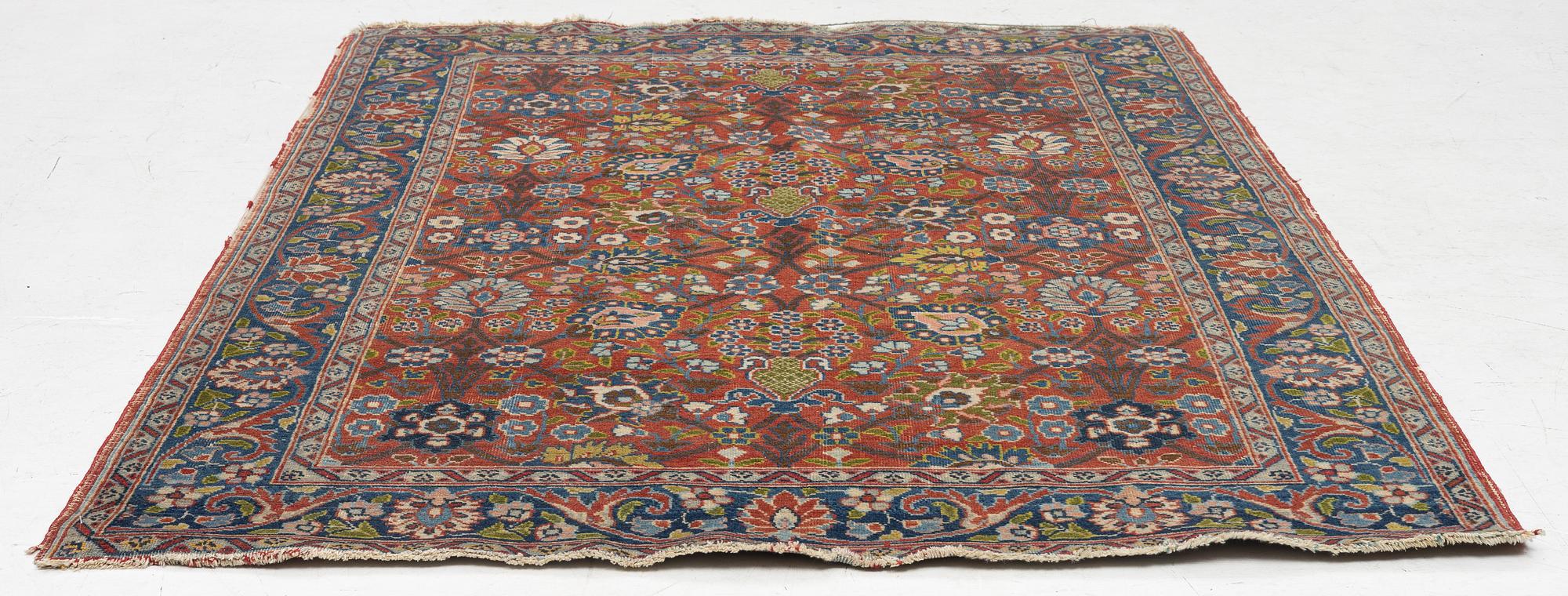 An antique Mahal rug, c.. 178 x 132 cm.