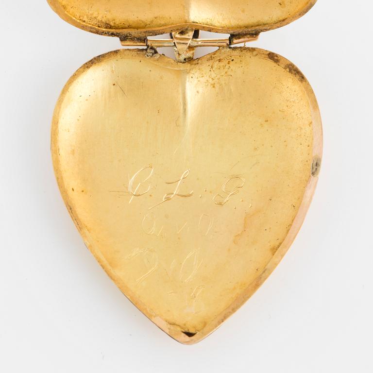 HÄNGE, stort hjärta, 18K guld.