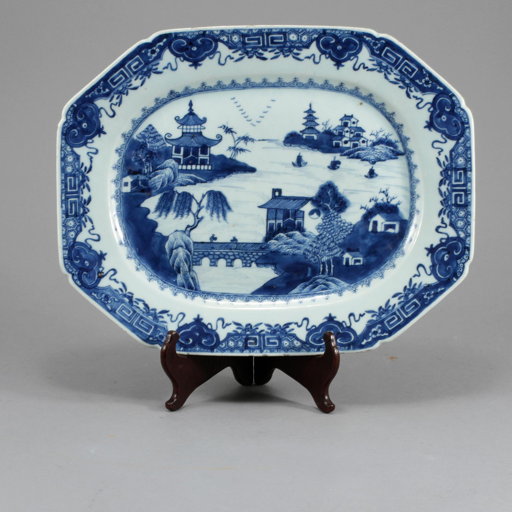 STEKFAT, porslin, Kina, 1700-tal.