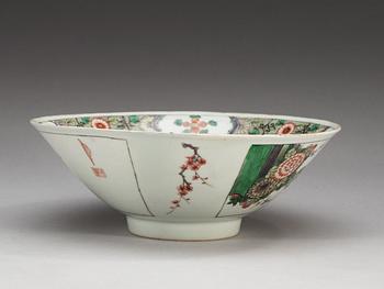 SKÅL, porslin. Qing dynastin, Kangxi (1662-1722).