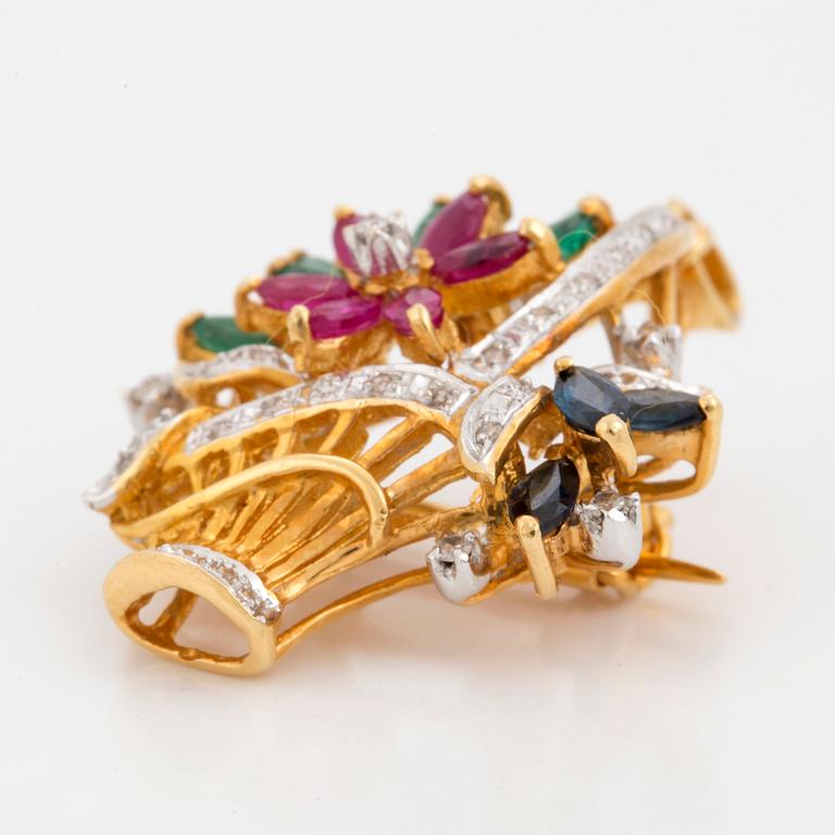 BROSCH/HÄNGE, Blomsterkorg med smaragder, rubiner, safirer och diamanter.