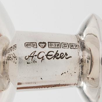 Anna-Greta Eker, ljusstakar, 3 st, silver och mahogny, Auran Kultaseppä, Åbo 1961-64.