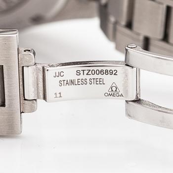 Omega, Speedmaster, co-axial, chronometer, wristwatch, 38 mm.